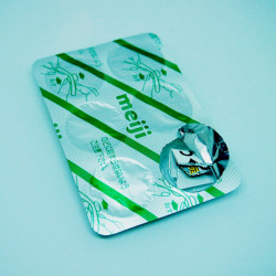 YELLOW CANDIES IN BLISTER PACK