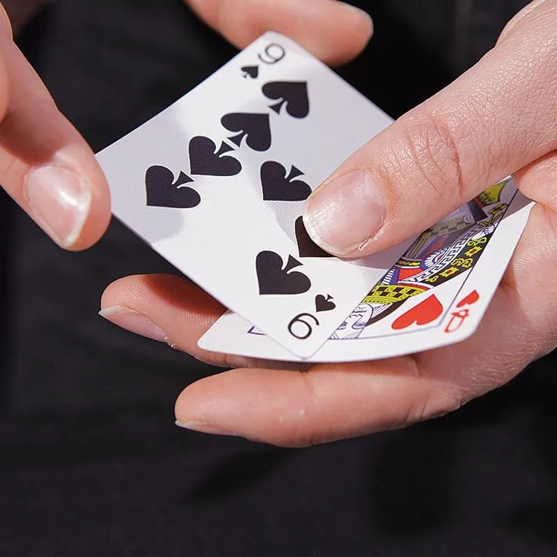 Wild Cards Bicycle - Tour de magie de transformation de cartes