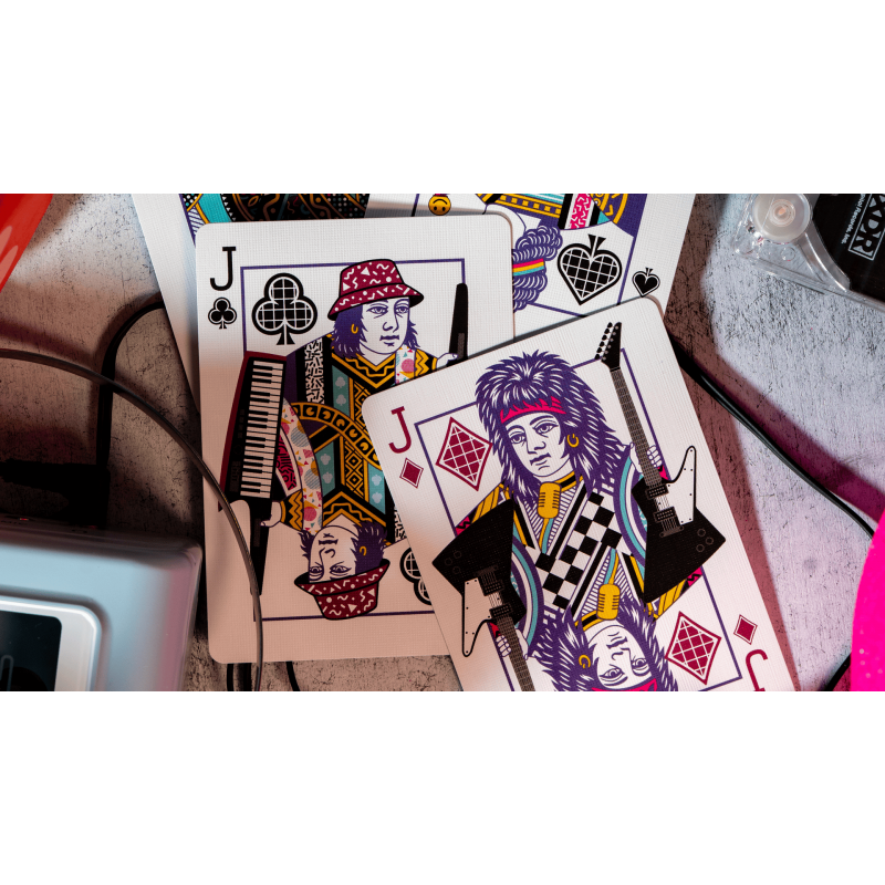 Faces de cartes thématiques synthwave et pop culture