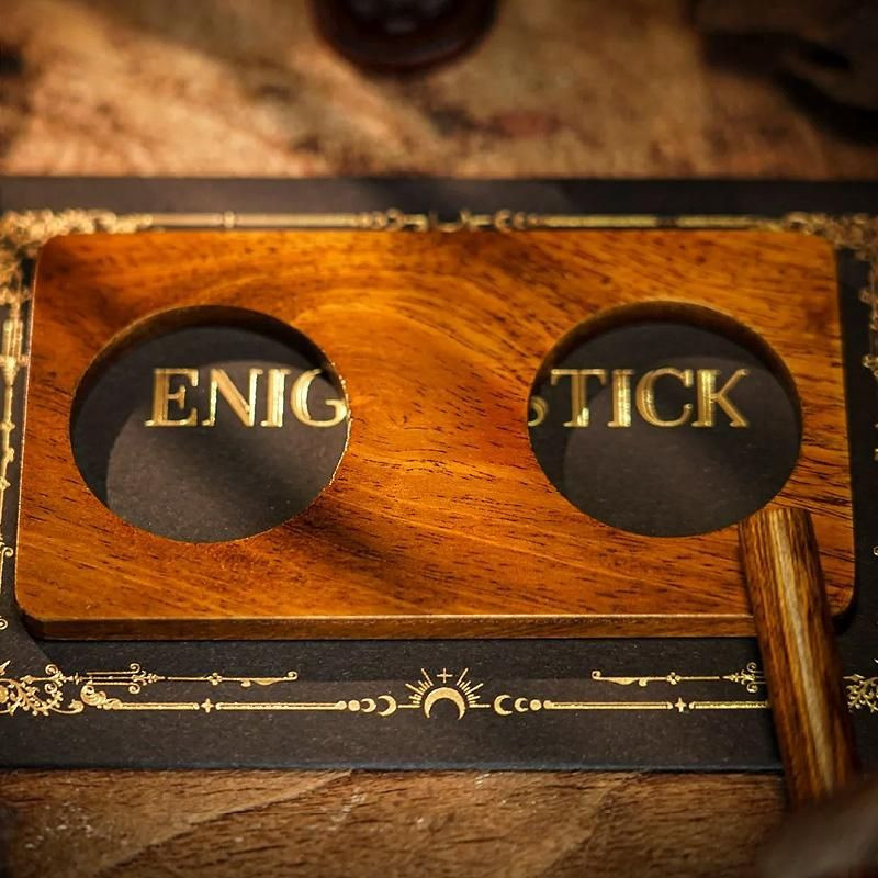Détail de la finition de l'Enigma Stick