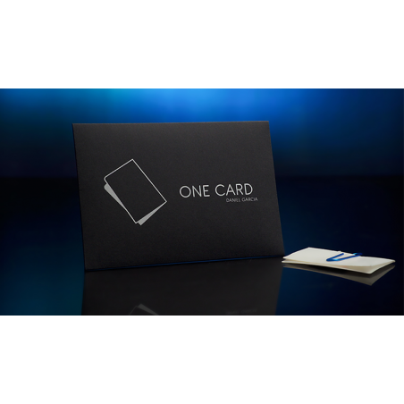 One Card by Daniel Garcia, index discret placé dans une poche