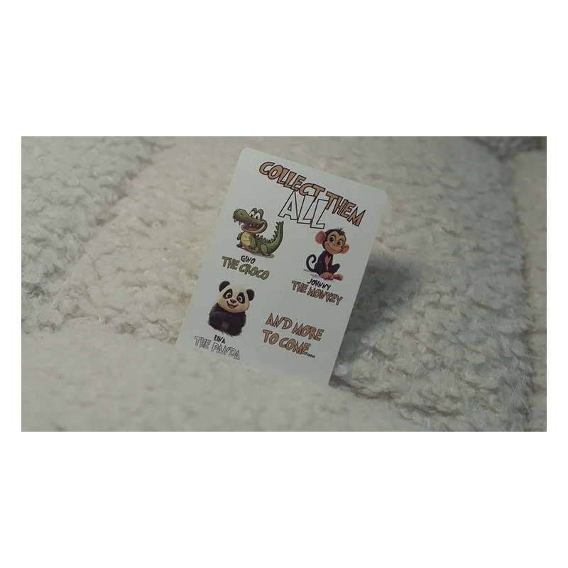 Éventail de cartes Johnny the Monkey pour démonstration de magie de proximité.
