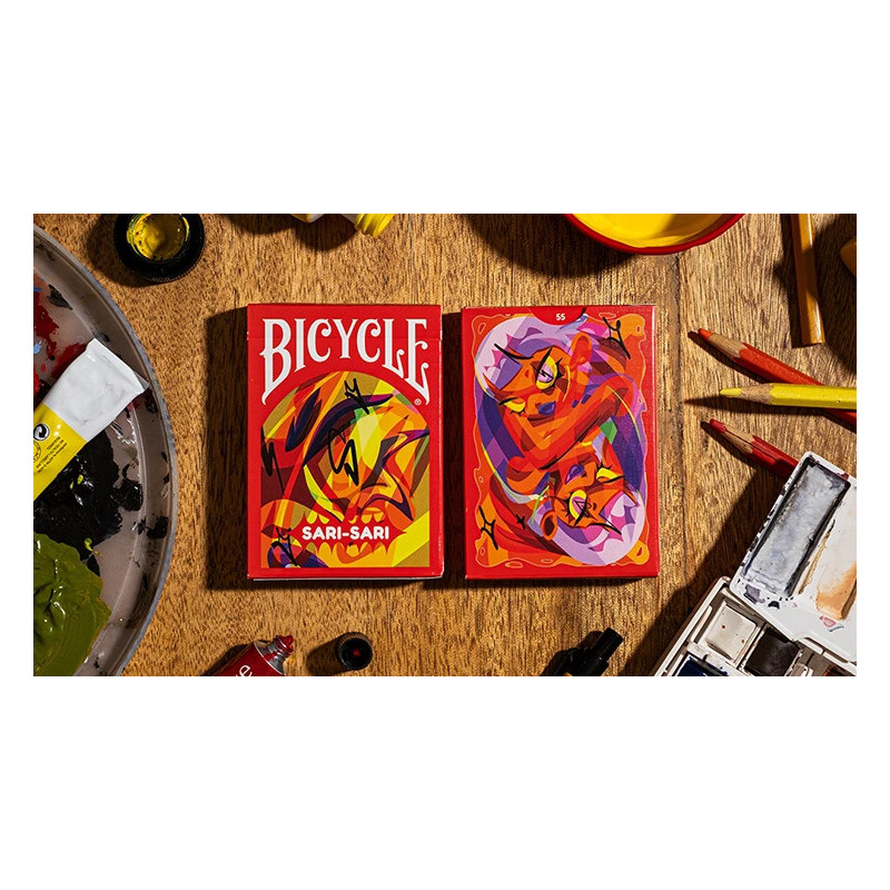 Coffret de cartes Bicycle Sari-Sari Colors Code Red illustré par 55 artistes.